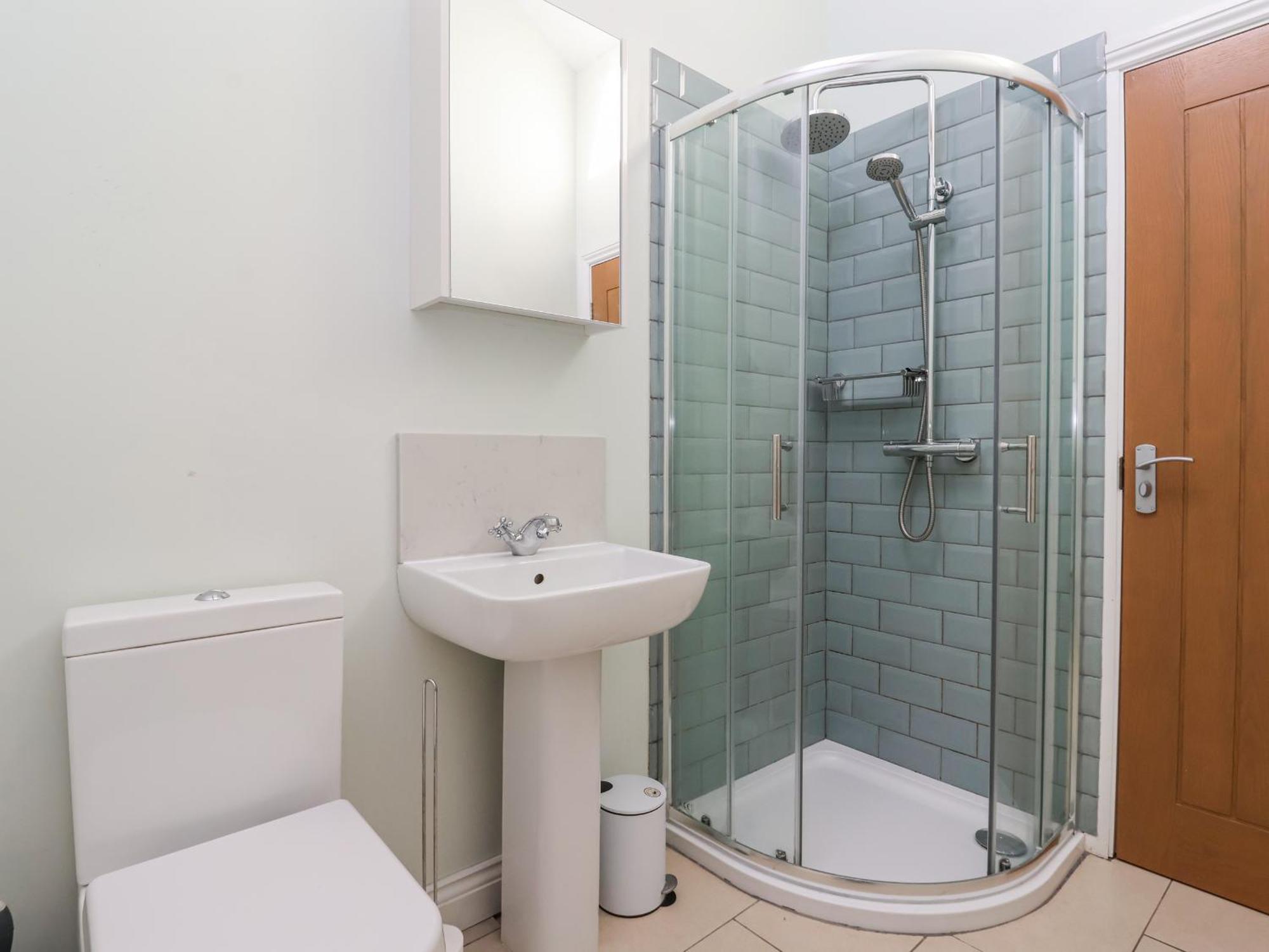 The Stables Villa Driffield Bagian luar foto