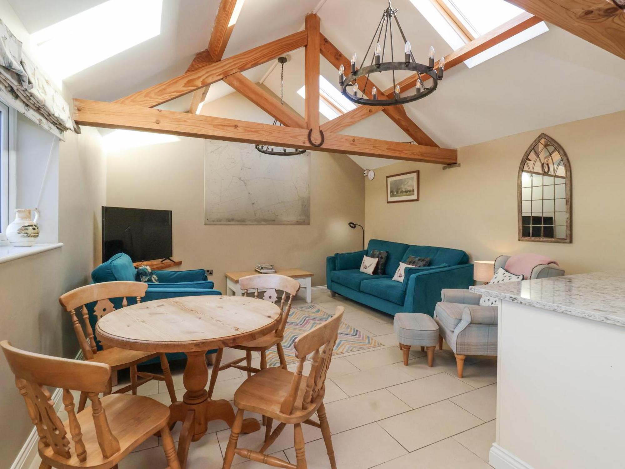 The Stables Villa Driffield Bagian luar foto